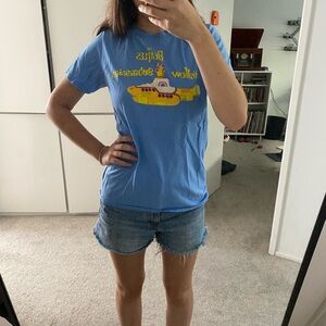 BEATLES MEMORABILIA YELLOW SUBMARINE t-shirt